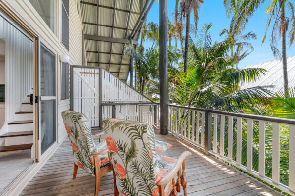 🌿 Spontaneous Coastal Escape? The Palms is Calling!